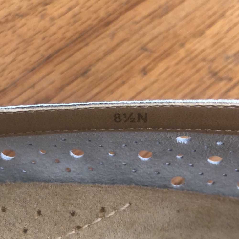 New Vaneli Sport Silver Metallic Espadrille - Picture 4 of 5